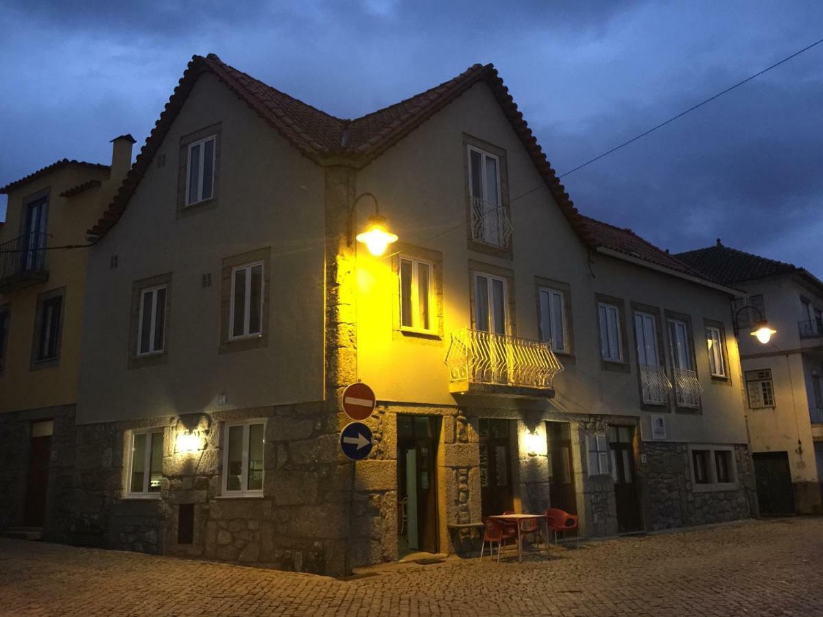 Hostal Casas Do Terreiro Seia Exterior foto