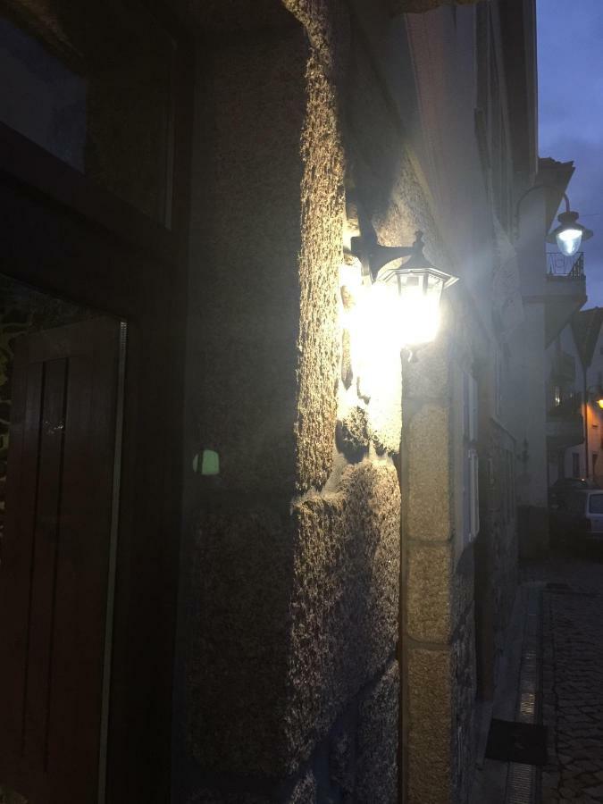 Hostal Casas Do Terreiro Seia Exterior foto